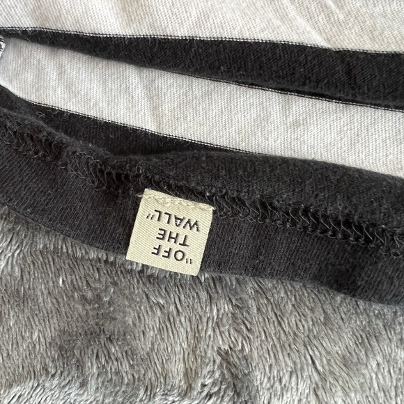 VANS Unisex Shirt Striped Short Sleeve T Shirt Tee Size Medium - Picture 4 of 4